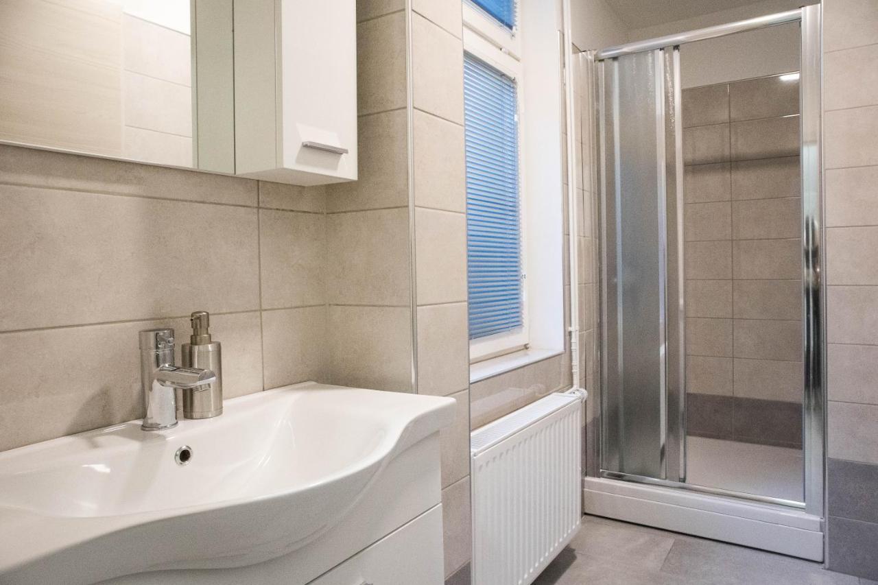 Jantar Apartmaji Novo Mesto Ngoại thất bức ảnh