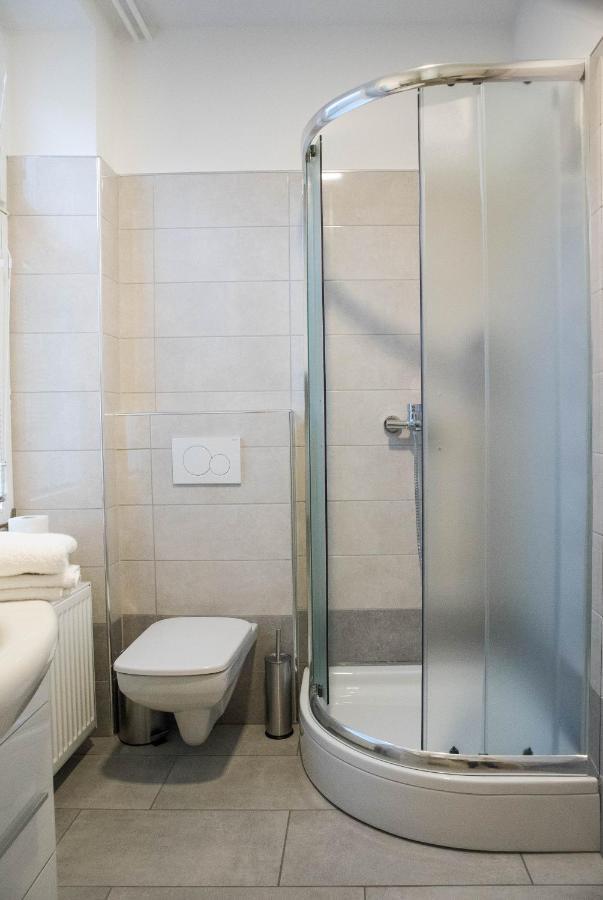 Jantar Apartmaji Novo Mesto Ngoại thất bức ảnh